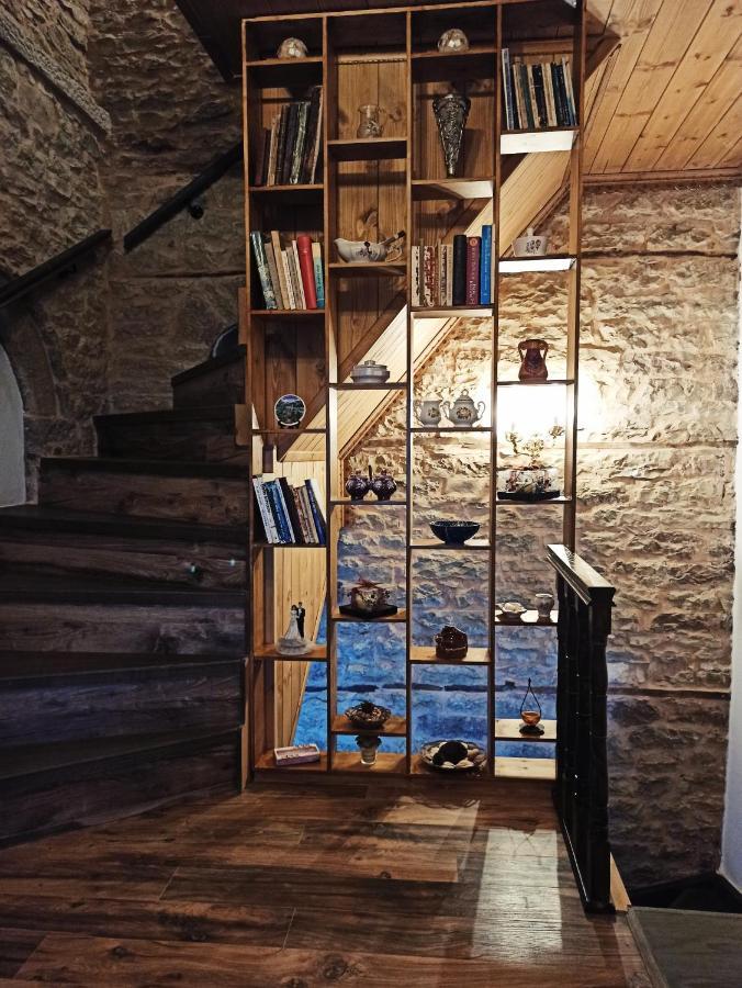 Gjirokastër Boutique Hotel Praga מראה חיצוני תמונה