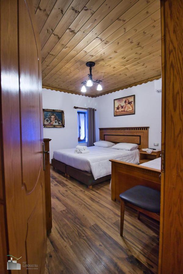 Gjirokastër Boutique Hotel Praga מראה חיצוני תמונה