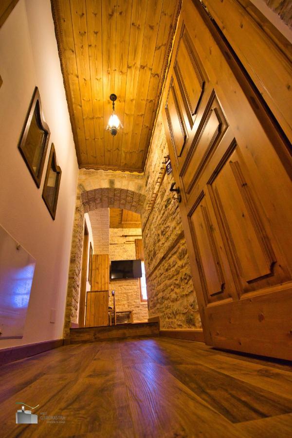Gjirokastër Boutique Hotel Praga מראה חיצוני תמונה