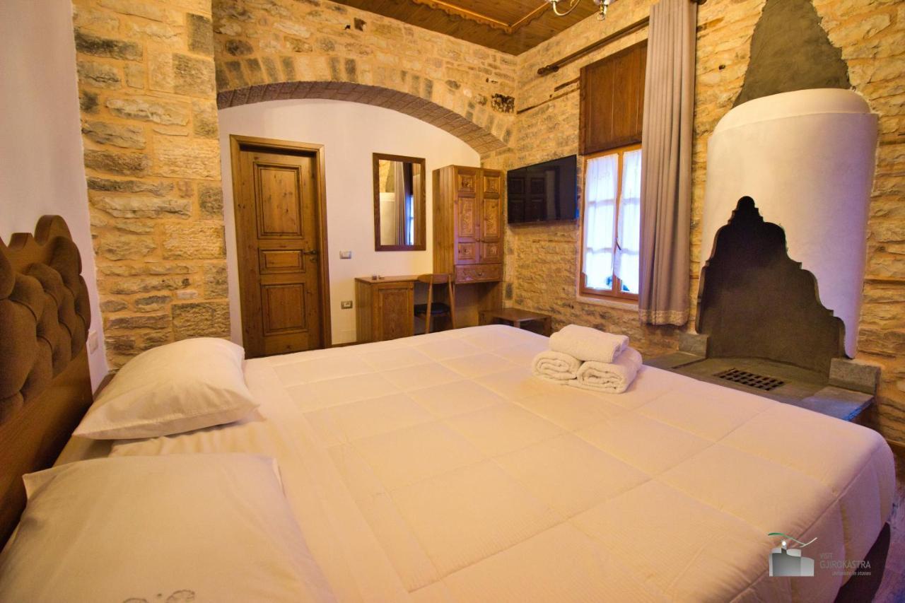 Gjirokastër Boutique Hotel Praga מראה חיצוני תמונה