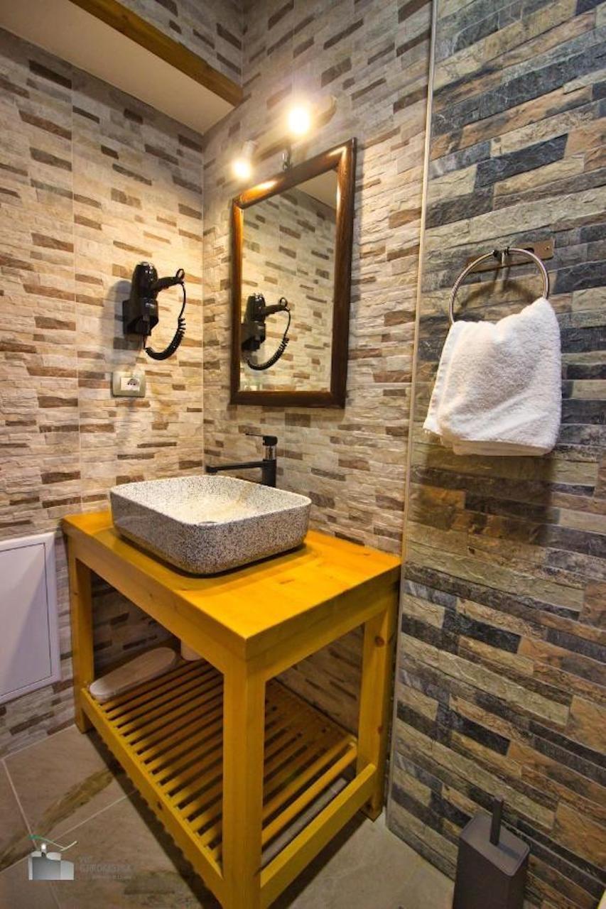 Gjirokastër Boutique Hotel Praga מראה חיצוני תמונה