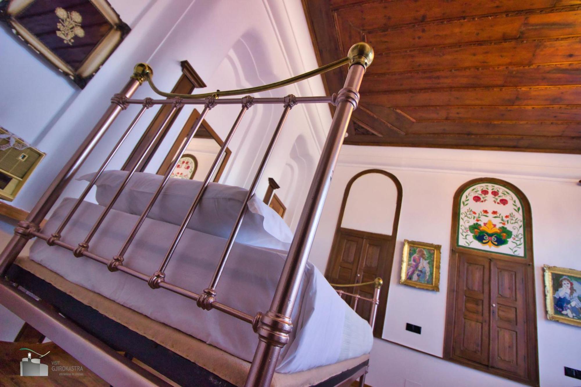 Gjirokastër Boutique Hotel Praga חדר תמונה